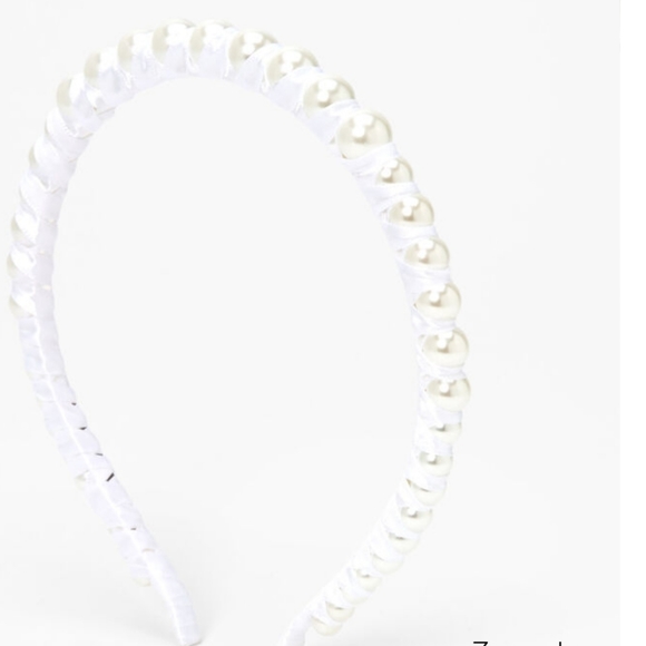 COPY - Classy elegant headband accented with pearls in a fabric wrapped design - Picture 5 of 6